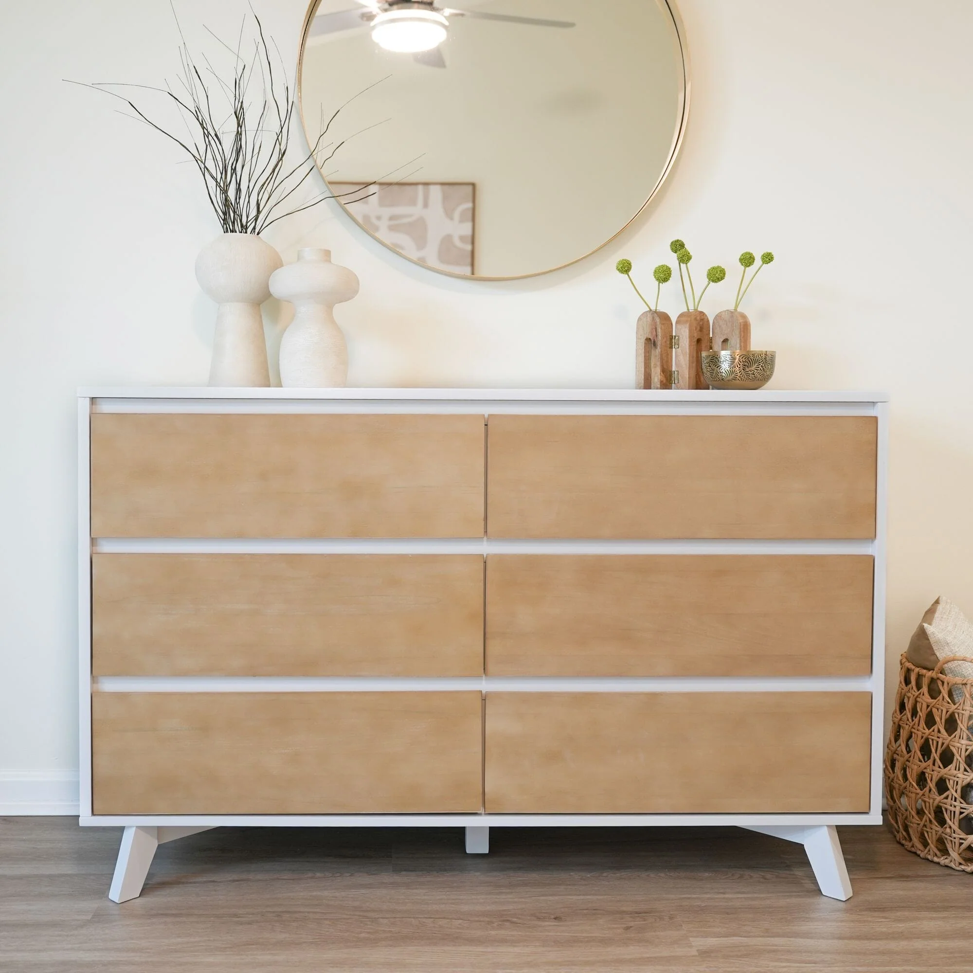 Modern 6-Drawer Dresser - Image 5
